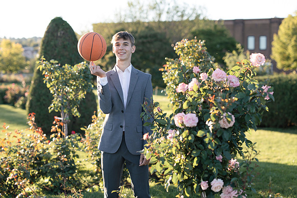 Oscar Senior Shoot-1-151