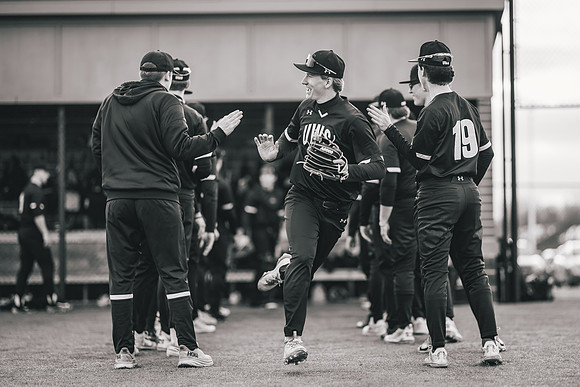 UWS vs MLC DH-1-35