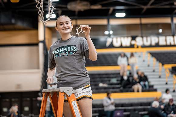 UWS WBB vs UNW-1-179