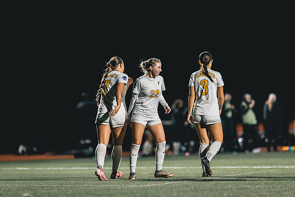 UWS WSOC vs. UNW-1-105