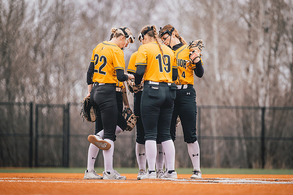 20240423_SoftballvsMartinLuther_Edits_Harry_-164
