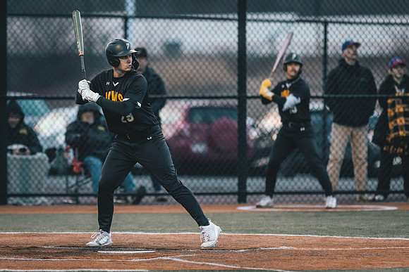 UWS vs MLC DH-1-100