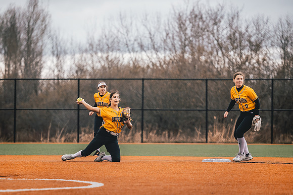 20240423_SoftballvsMartinLuther_Edits_Harry_-120