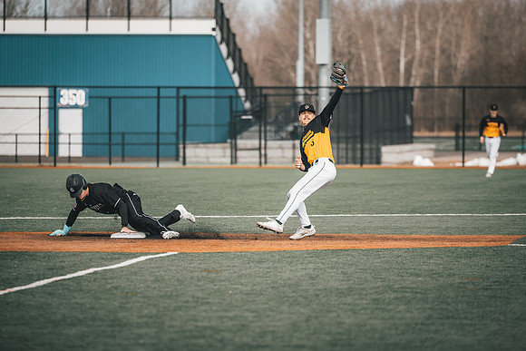 UWS BSB vs Crown -1-59