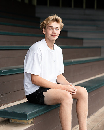 Gavin Senior Shoot 2-1-133