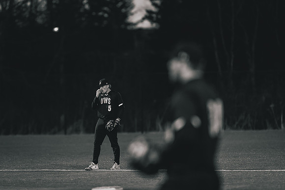 UWS vs MLC DH-1-142