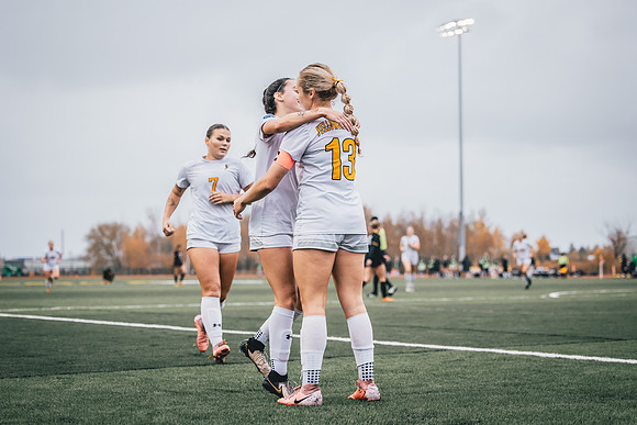 20241012_UWSWSOC-63
