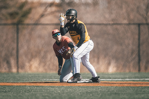 UWS vs MLC DH-1-157
