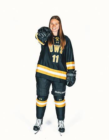 #11 ANDREA STELLING (2)