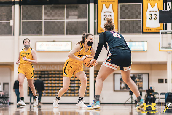 2022.01.29 UWS WBB vs. Northland WM54