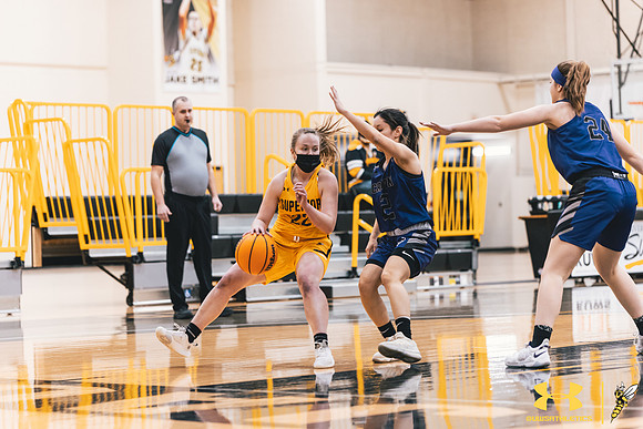2022.01.14 UWS WBB vs. Crown WM45