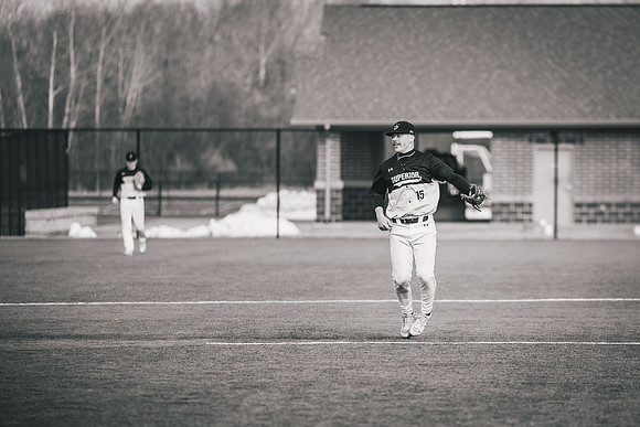 UWS BSB vs Crown -1-65