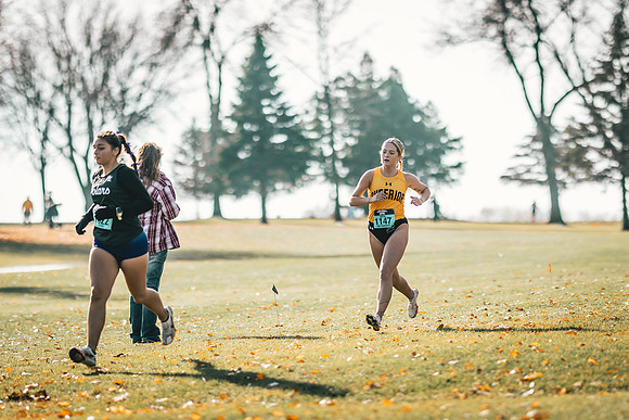 UWS XC CHAMP-1-190