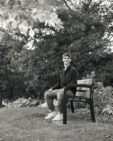 Oscar Senior Shoot-1-198