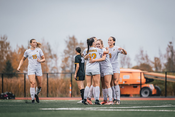 20241012_UWSWSOC-75
