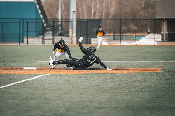 UWS BSB vs Crown -1-17