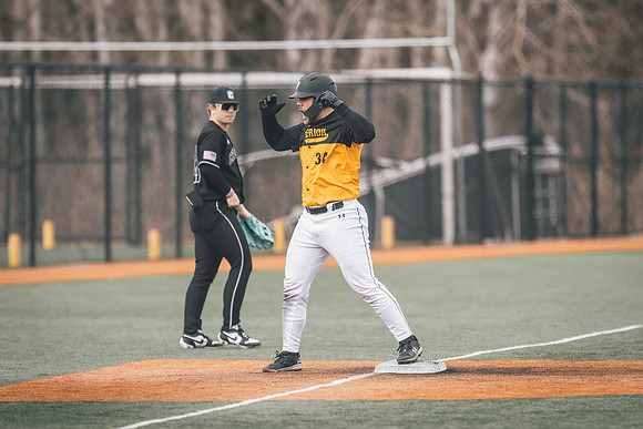 UWS BSB vs Crown D2 DH-1-16