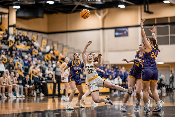 UWS WBB vs UNW-1-98
