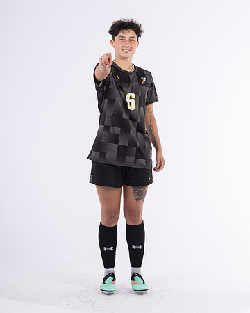 6 Beth Schneider Black 3