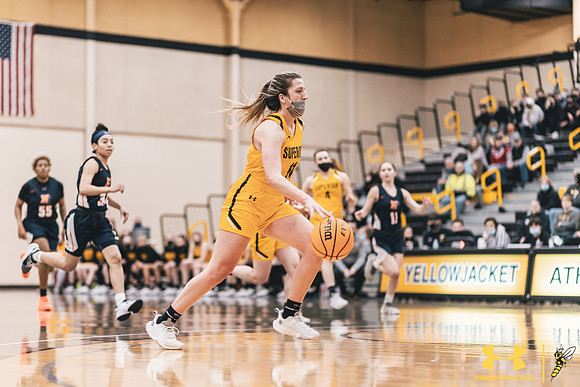2022.01.29 UWS WBB vs. Northland WM51