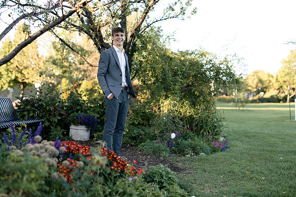 Oscar Senior Shoot-1-149