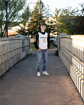 Oscar Senior Shoot-1-181