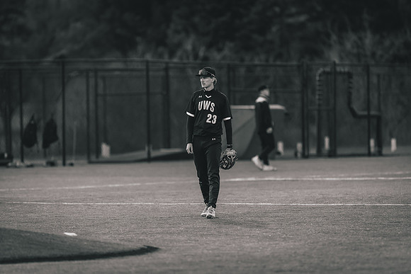 UWS vs MLC DH-1-88