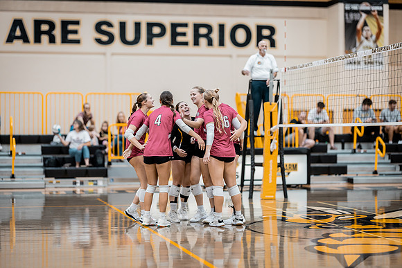 DNT UWS VB vs Morris-1-68