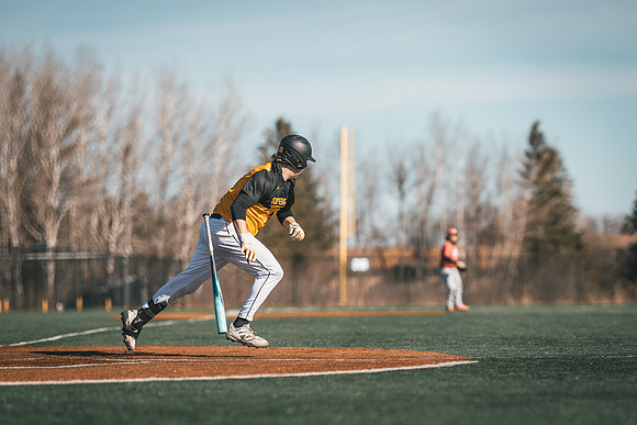UWS vs MLC DH-1-83