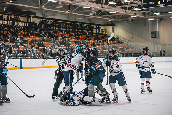 Hibbing vs Superior Hockey -1-94
