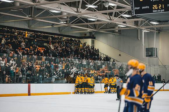 MHOK vs UWSP G2-1-220