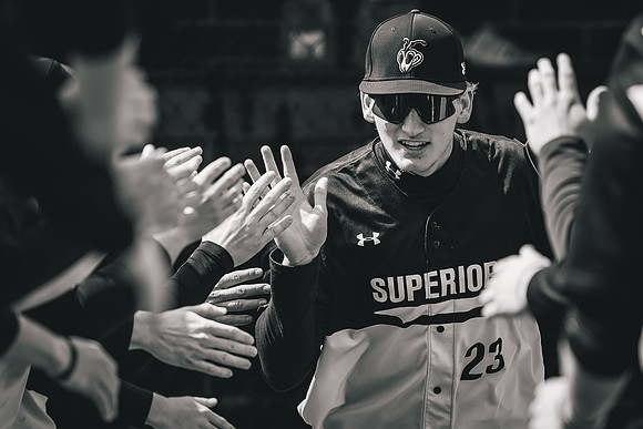 UWS BSB vs Crown D2 DH-1-47
