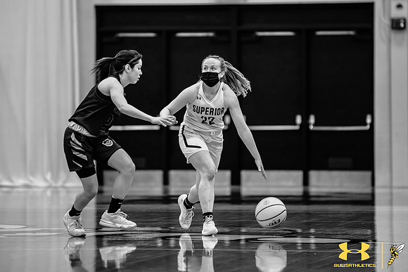 2022.01.14 UWS WBB vs. Crown WM50