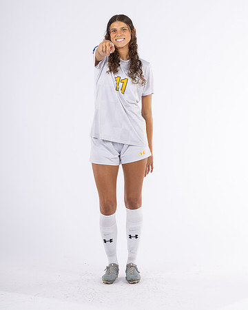 11 Niamh Larson White 6