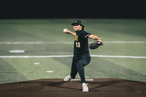 UWS BSB vs RWU-1-220