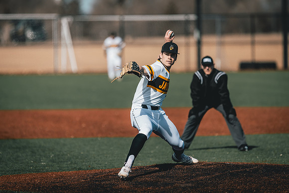 UWS BSB vs CAR DH-1-196
