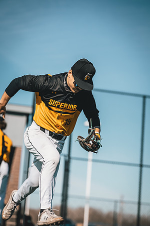 UWS vs MLC DH-1-58