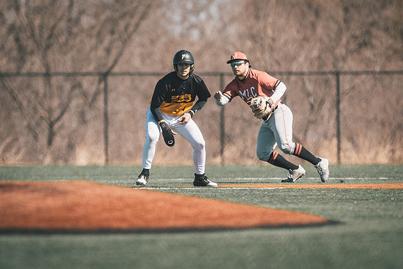 UWS vs MLC DH-1-168