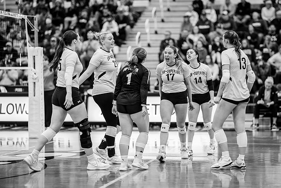 UWS VB vs. UNW Edit -1-118