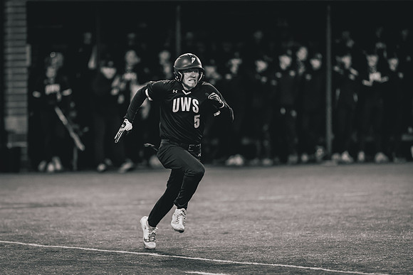 UWS vs MLC DH-1-123