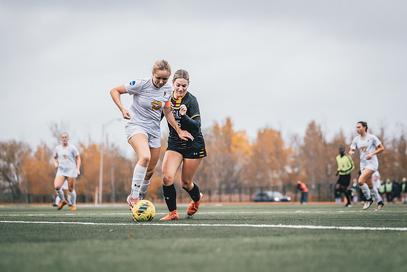 20241012_UWSWSOC-45