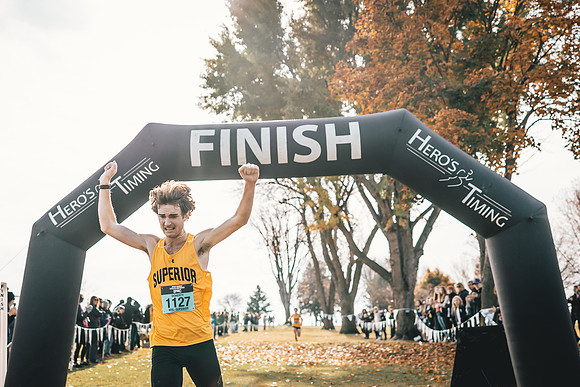 UWS XC CHAMP-1-226