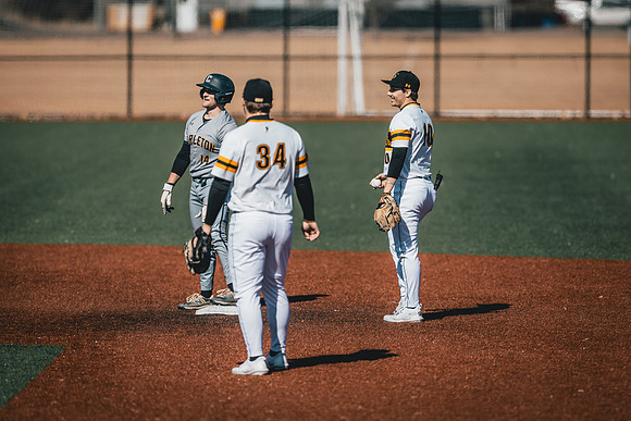 UWS BSB vs CAR DH-1-137