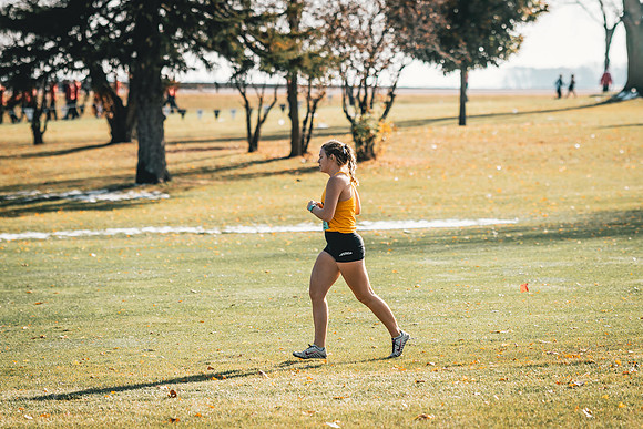 UWS XC CHAMP-1-222