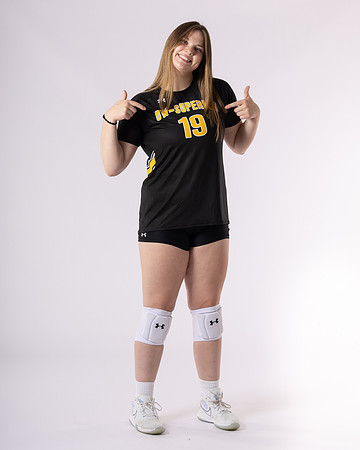 Maddie Hunter Black 6