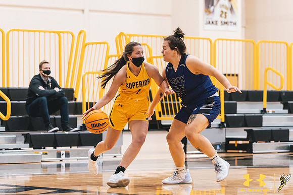 2022.01.14 UWS WBB vs. Crown WM66