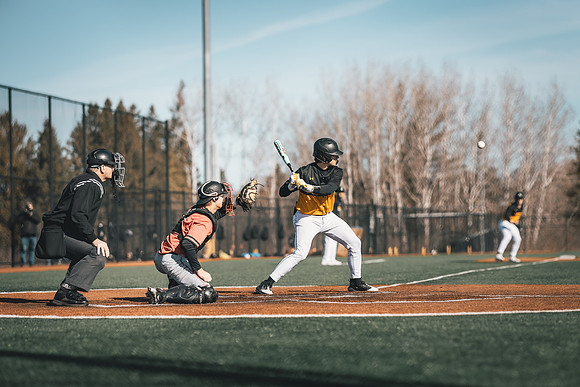 UWS vs MLC DH-1-105