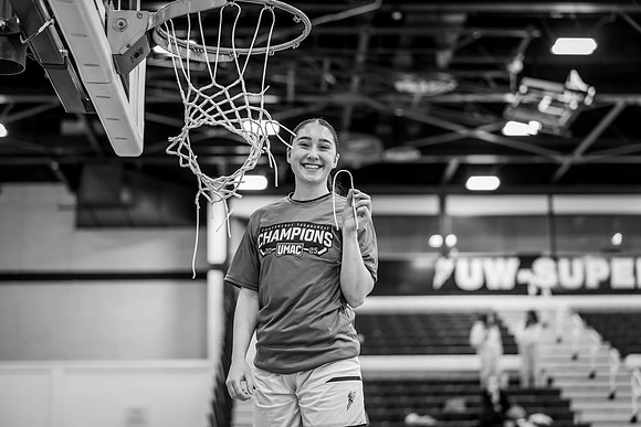 UWS WBB vs UNW-1-160