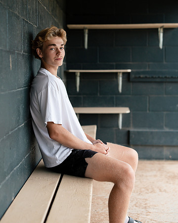 Gavin Senior Shoot 2-1-119