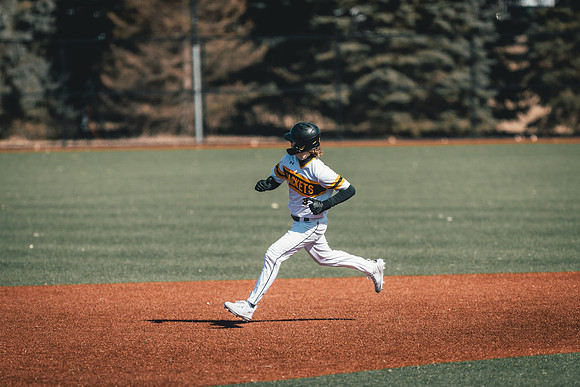 UWS BSB vs CAR DH-1-94